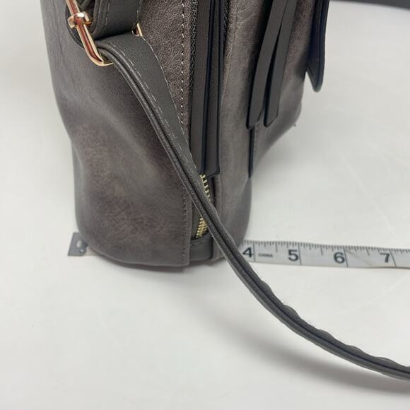 Oukupa gray adjustable strap shoulder/crossbody handbag - Picture 12 of 14